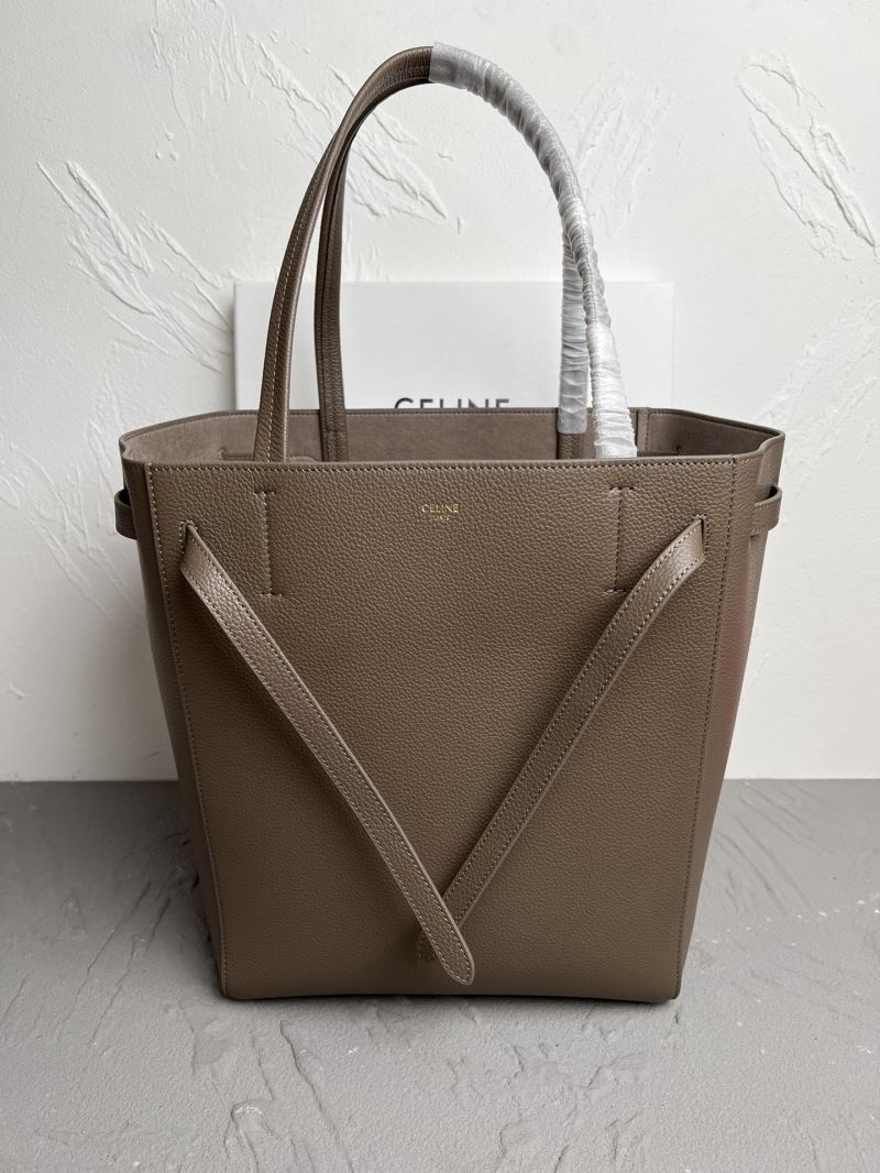 Ce1i*e cabas bags